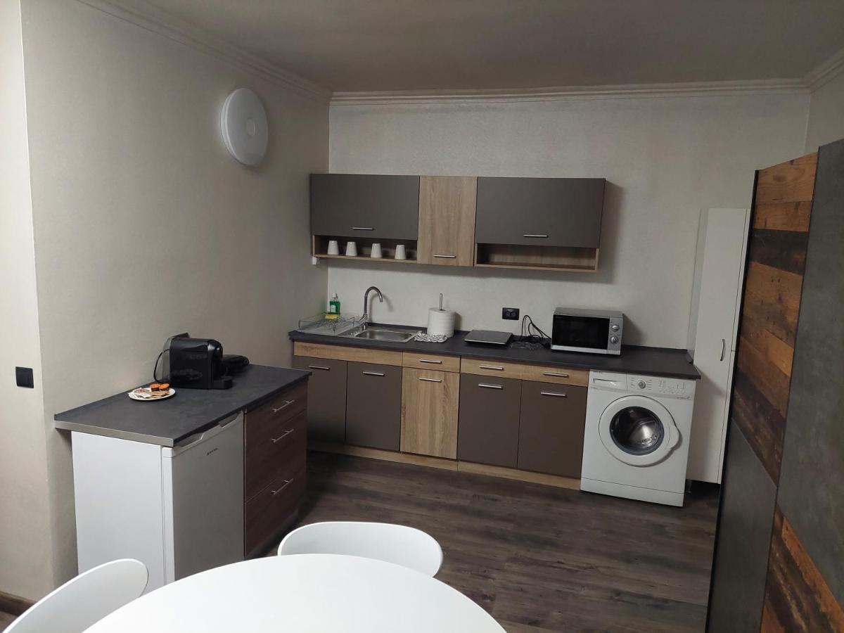 Apartment First December Орадя Экстерьер фото